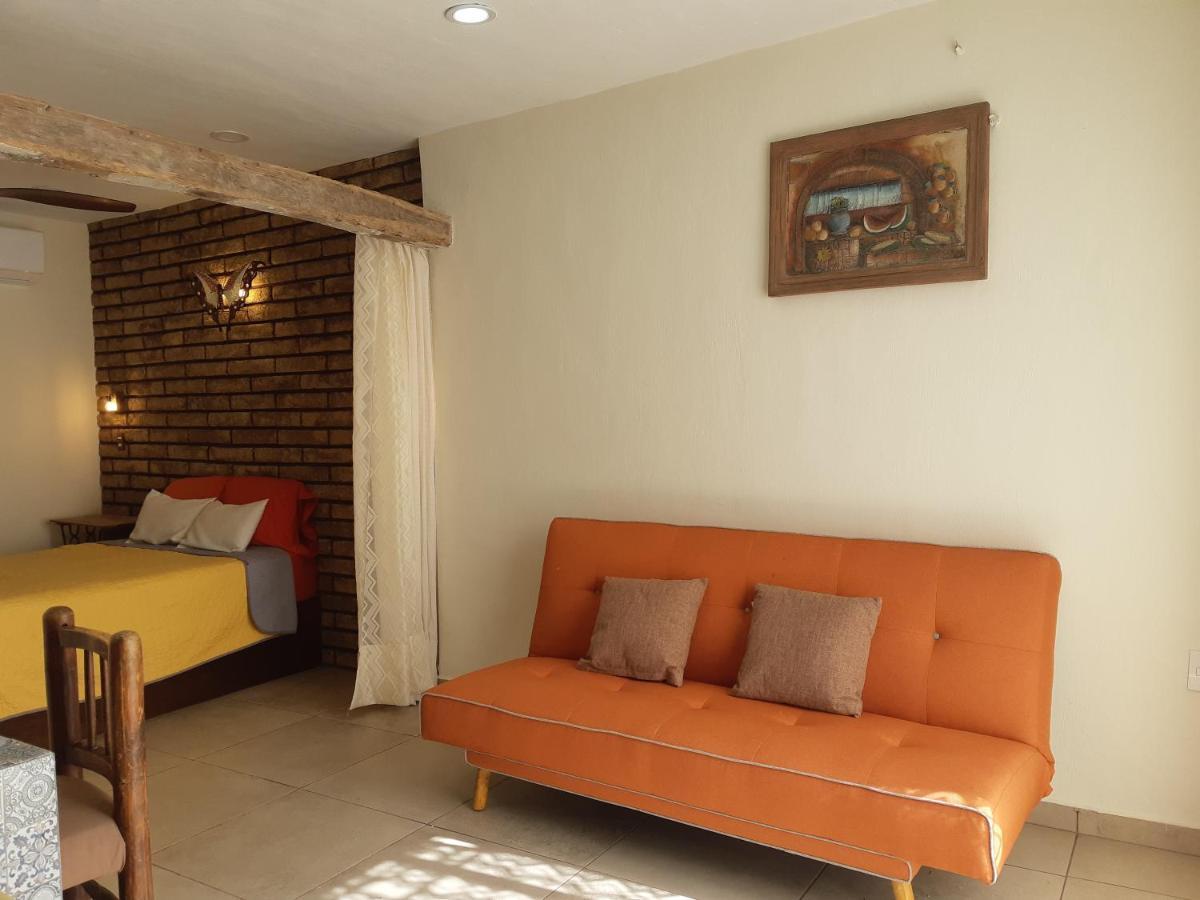 Aguacate Suites 마사틀란 외부 사진